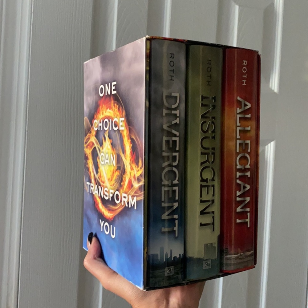 Divergent Book series